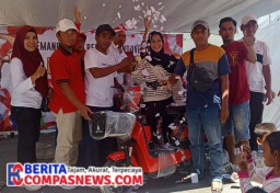 Antusiasme Warga Kampung Merapi dalam Jalan Sehat dan Pembagian Hadiah