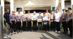 Polres Bandara Ngurah Rai Salurkan Bansos ke Tokoh Agama dalam Peringatan Maulid Nabi Muhammad SAW