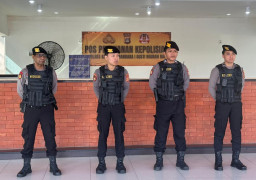 Personel Polres Bandara Ngurah Rai Siap Layani Masyarakat di Pos Pelayanan