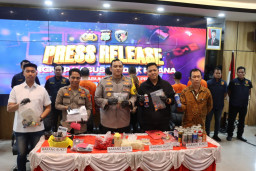 Polres Pelabuhan Tanjung Priok Berhasil Ungkap Kasus Pengoplos Gas LPG 3 Kg Subsidi ke Tabung Portable