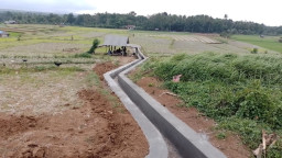 Pembangunan P3A Warga Kampung Buluh Desa Cijaralang Disambut Antusias