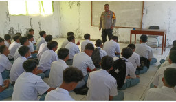 Babinkamtibmas Berikan Penyuluhan dan Himbauan kepada Siswa SMK Al-Ikhlas