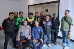 Polsek Tambora Gelar Sosialisasi dan Pembinaan Kepada Pengemudi Ojek Online