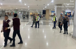 Polres Kawasan Bandara Ngurah Rai Bersama TNI AU dan Avsec Gelar Patroli Skala Besar di Kawasan Bandara