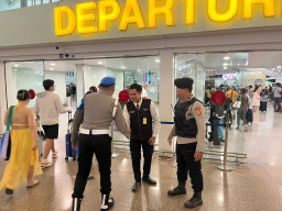 Patroli Terpadu Polres Bandara Ngurah Rai Jaga Stabilitas dan Kenyamanan Penumpang