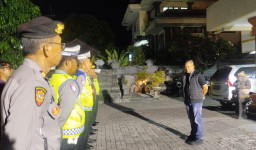 Kapolsek Dentim Pimpin Patroli Blue Light, Pastikan Situasi Malam Minggu Aman dan Kondusif