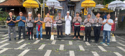 Polres Bandara Ngurah Rai Gelar Doa Bersama di Pura Kepuh, Mohon Kamtibmas Tetap Kondusif