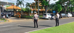 Polres Bandara Amankan Ibadah Minggu Umat Kristiani di Gereja Ekklesia Ngurah Rai
