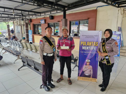 Arahan Dirlantas Polda Jatim: Samsat Surabaya Utara Menyambut Masyarakat Dengan"Polantas Menyapa"