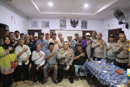 Kapolres Tanjung Priok Kunjungi Satkamling Jaga Lingkungan di Muara Angke, Pererat Sinergi dan Dengar Aspirasi Warga”