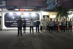Patroli Skala Besar Gabungan Polri, Brimob dan Stakeholder dalam Rangka Jaga Jakarta, Jamin Kamtibmas Aman ”