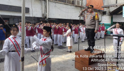 Police Goes To School, Kapolsek Tambora Tekankan Anti-Bullying dan Bahaya Judi Online