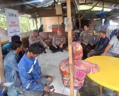Ngopi Kamtibmas” di Muara Angke: Polsek Sunda Kelapa Gandeng Warga Jaga Keamanan Lingkungan"