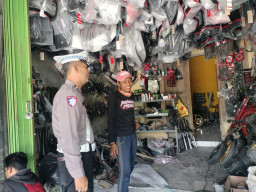 Polantas Menyapa , Satlantas Polres Sampang Galakan Sosialisasi Larangan Jual dan Pasang Knalpot Brong​