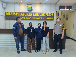 Pamapta Dan Unit PPA Polisi Humanis: Tiga Anak Tersesat di Pelabuhan Tanjung Priok Diantar Pulang ke Cikarang dengan Sel