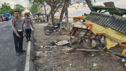 Kecelakaan Maut di Sampang: Minibus APV Tabrak Truk Tangki, Satu Korban Tewas di TKP