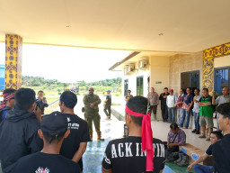 Janji Tak Ditepati, Suara Warga Seret Ayon Menggema di PKS PT KSUP Sambas