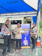 KB Samsat Surabaya Utara: Polantas Menyapa, Anggota Samsat Tunjukkan Pelayanan Humanis kepada Wajib Pajak