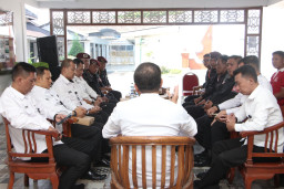 Dorong Kinerja Lebih Optimal, Kalapas I Madiun Gelar Evaluasi Bersama Pejabat Struktural dan Regu Pengamanan