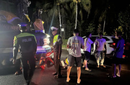 Respons Cepat Layanan 110, Pamapta Polres Jembrana Gerak Kilat Tangani Laka Lantas di Simpang Tiga Delodbrawah