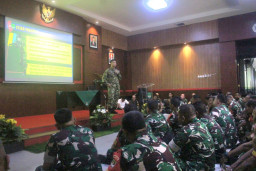 Kolonel Inf Ahmad Alam Budiman, S.E.,M.I.Pol., M.Han., Berikan Jamdan Kepada Seluruh Personel Kodim 0501/JP.