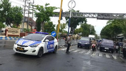 Satlantas Polres Sampang Amankan Momen Hening Cipta Hari Pahlawan