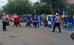 Pengamanan Lalin JJS Hari Kesehatan Nasional: Wujud Pelayanan Satlantas Polres Sampang