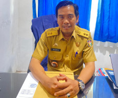 Pelaksana Pemilihan Ketua (RW) Diruangan PKK Kelurahan Tamparang Keke Kecamatan Mamajang Berjalan Lancar dan Aman