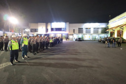 Polrestabes Surabaya Gelar Razia Tempat Hiburan Malam Jelang Akhir Pekan, Menjaga Malam Kota