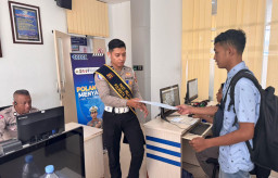 Satpas SIM Polresta Denpasar Berikan Pelayanan Humanis dan Sosialisasi Tertib Berlalu Lintas kepada Pemohon SIM