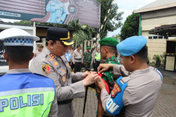 Polres Priok, Apel Gelar Pasukan Operasi Lilin Jaya Siapkan 4 Pos dengan 75 Personel guna amankan Libur Natal dan tahun