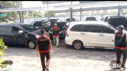 Usut Penyelewengan Dana Pusat, Kejari Sampang Sasar Kantor Dinas Hingga Rumah Mantan Pejabat