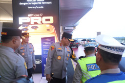 Kapolda Metro Jaya Cek Kesiapan Pengamanan Nataru di Bandara Soekarno-Hatta, Layanan Antar-Terminal Disiagakan*