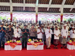 Dandim 1616/Gianyar Hadiri Pembukaan Pesamuhan Agung V MDA Bali Tahun 2025 di Bedulu