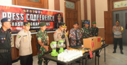 Usai Pimpin Apel Gelar Pasukan Nataru, Kapolres Bondowoso 'Lapor Publik' Soal Kinerja 2025