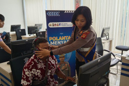 Humanis dan Profesional, Satpas SIM Polresta Denpasar Dampingi Pemohon Sim