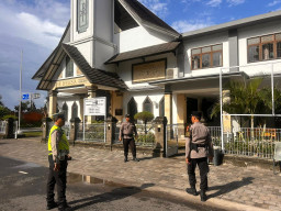 Polres Bandara Ngurah Rai Perketat Pengamanan Ibadah Minggu di Gereja Ekklesia