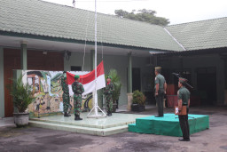 Upacara Bendera, Kasdim Tabanan Dorong Peran Aktif TNI dalam Pemberdayaan Ekonomi Desa Lewat KDMP 