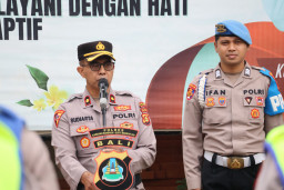 Pimpin Apel Jam Pimpinan, Wakapolres Bandara Ngurah Rai Dorong Peningkatan Pelayanan Berbasis Teknologi