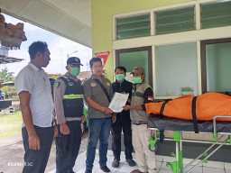 Respons Cepat Polres Jembrana, Mayat Mengapung di Pantai Pengambengan Berhasil Dievakuasi dan Teridentifikasi