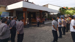 Pimpin Apel Pagi, Kapolsek Dentim Teruskan Arahan Kapolresta Denpasar