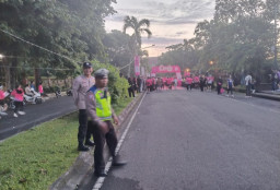 Polsek Dentim Amankan Smartfren Fun Run 2026 di Lapangan Renon, 1.000 Peserta Ikuti Lari Sehat