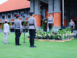 Ratusan Personel Polda Bali Ikuti Upacara Hari Kesadaran Nasional