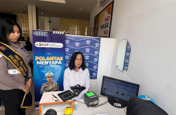 Pelayanan Humanis Satpas SIM Polresta Denpasar Saat Proses Pendataan dan Foto Pemohon SIM