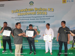 PLN Anugerahkan Beyond Duty 2026 kepada Empat Tenaga Alih Daya di Momentum Bulan K3 Nasional