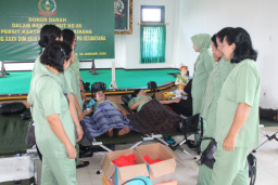 Dukung Donor Darah PMI, Kodim 1616/Gianyar dan Persit Sambut HUT ke-80 Persit KCK
