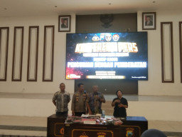 Polrestabes Surabaya Berhasil Ungkap Kasus Pencurian Emas oleh Empat WNA di Surabaya