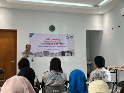 YBM PLN UIP JBTB Dorong Pemberdayaan Ibu-Ibu Ketintang Lewat “Ramaniya Crafter”