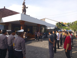 Pimpin Apel Jampim Awal Tahun, Kapolsek Dentim Lakukan Evaluasi dan Konsolidasi Pasca Pengamanan Nataru
