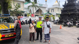 Polres Bandara Ngurah Rai Lakukan Pengamanan Giat Sholat Jumat di Dua Masjid